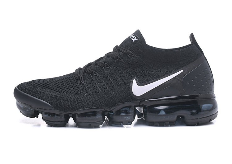 Nike-Air-Vapor-Max-Flyknit-2.0W-Black-White-Logo-1-1